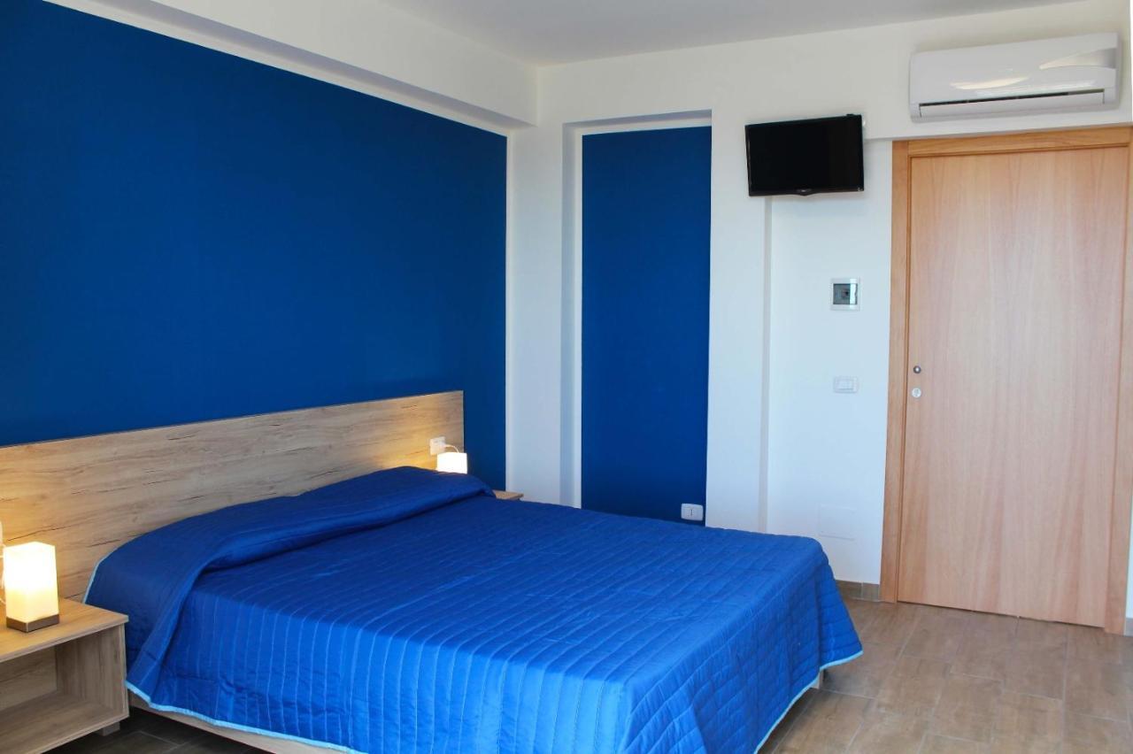 מלון איסולה דלה פמינה Bed Ponente מראה חיצוני תמונה